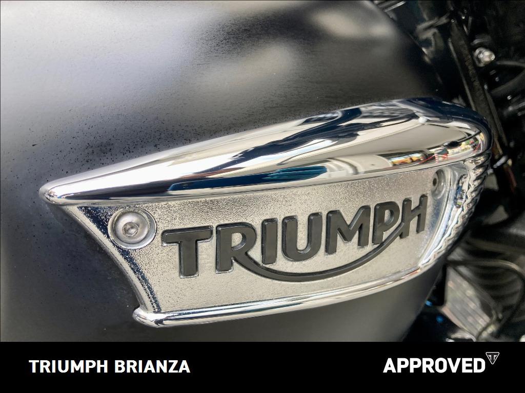 TRIUMPH Bonneville 900 T100 Black